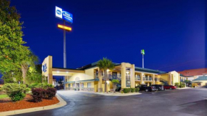 Гостиница Best Western Inn & Suites of Macon  Мэйкон